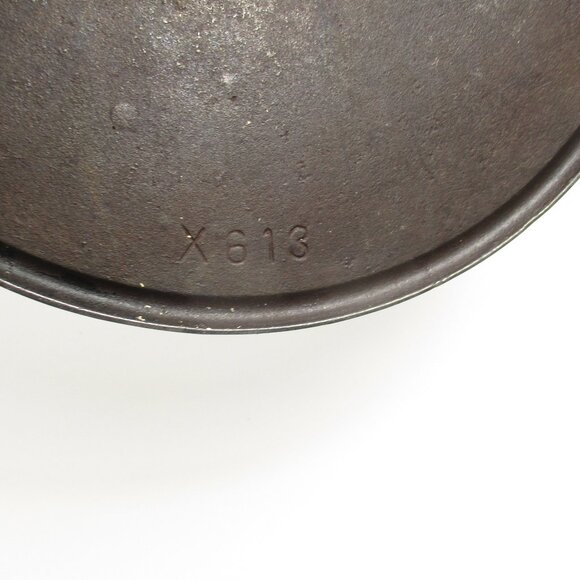 Vintage McClary’s #9 Cast Iron Round Griddle Skillet it measures11 Inches in Dia - Picture 8 of 8
